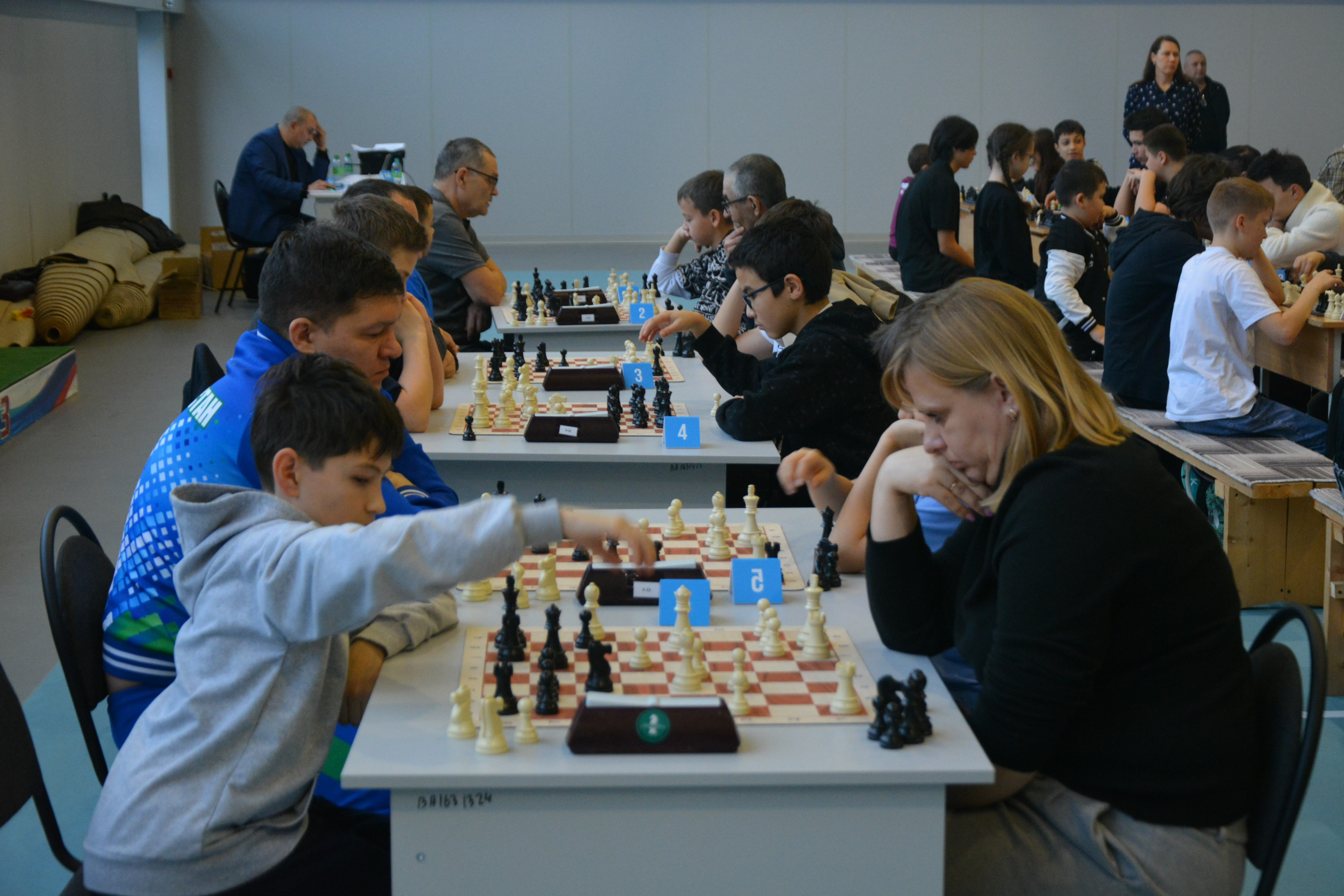 В Бураево начался второй день Чемпионата по шахматам