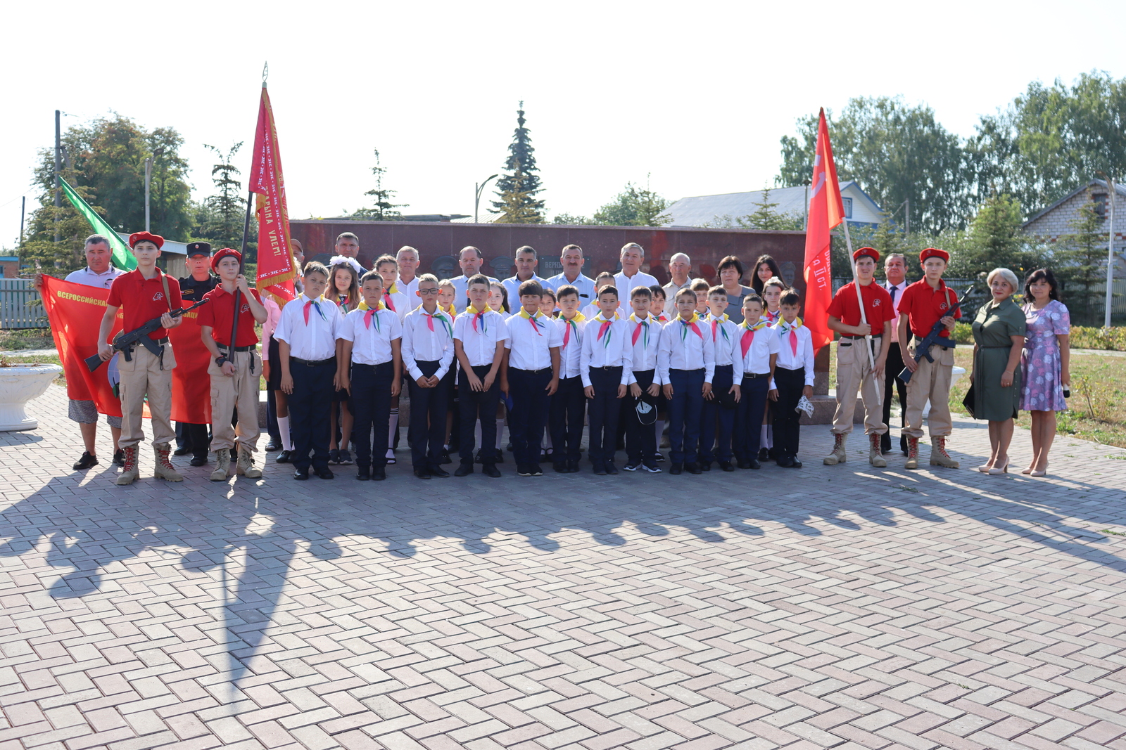 Фото: Маргарита Гимазетдинова  В Бураево состоялся митинг к 123-летию генерала Минигали Шаймуратова
