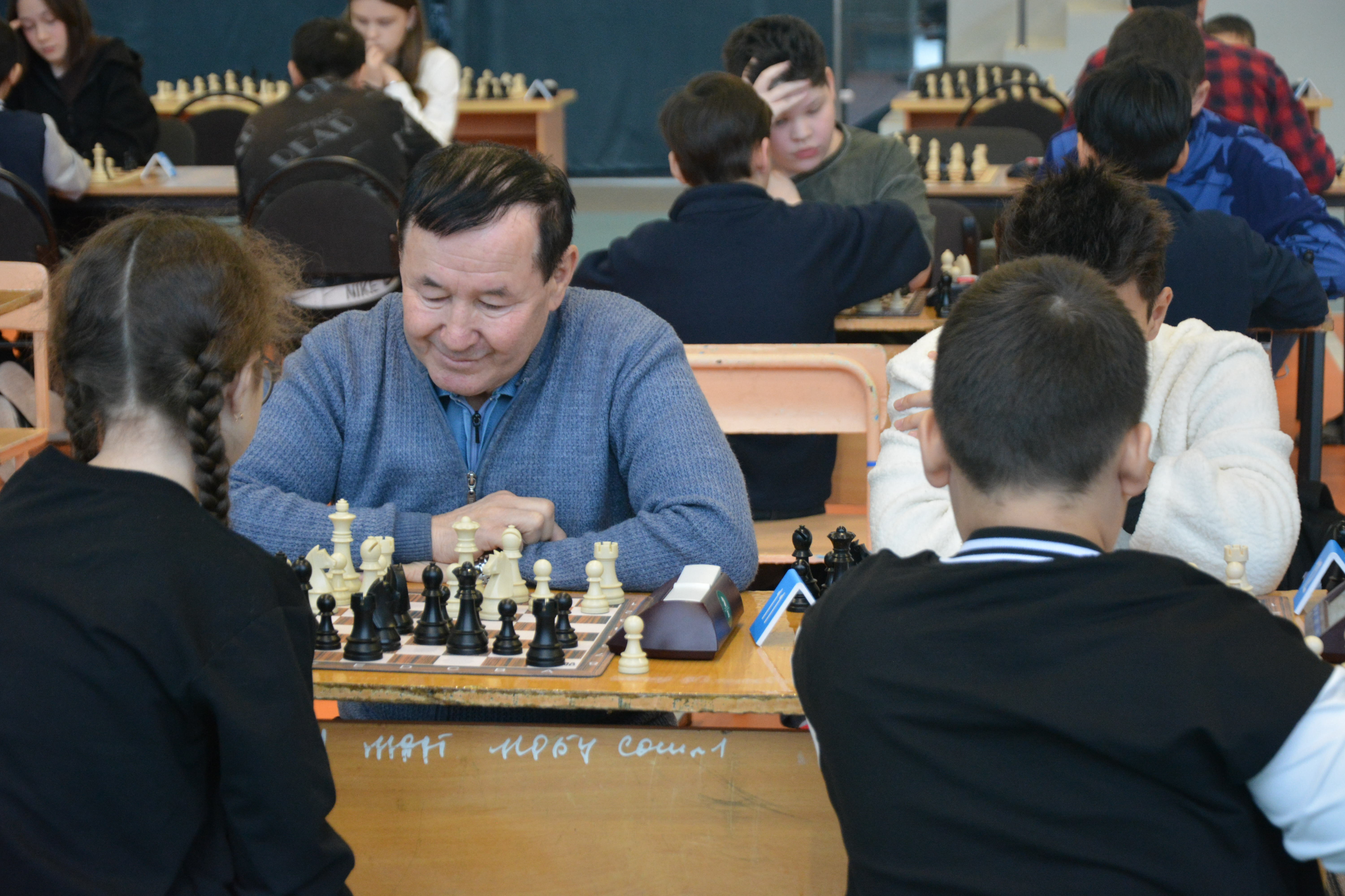 В Бураево начался второй день Чемпионата по шахматам