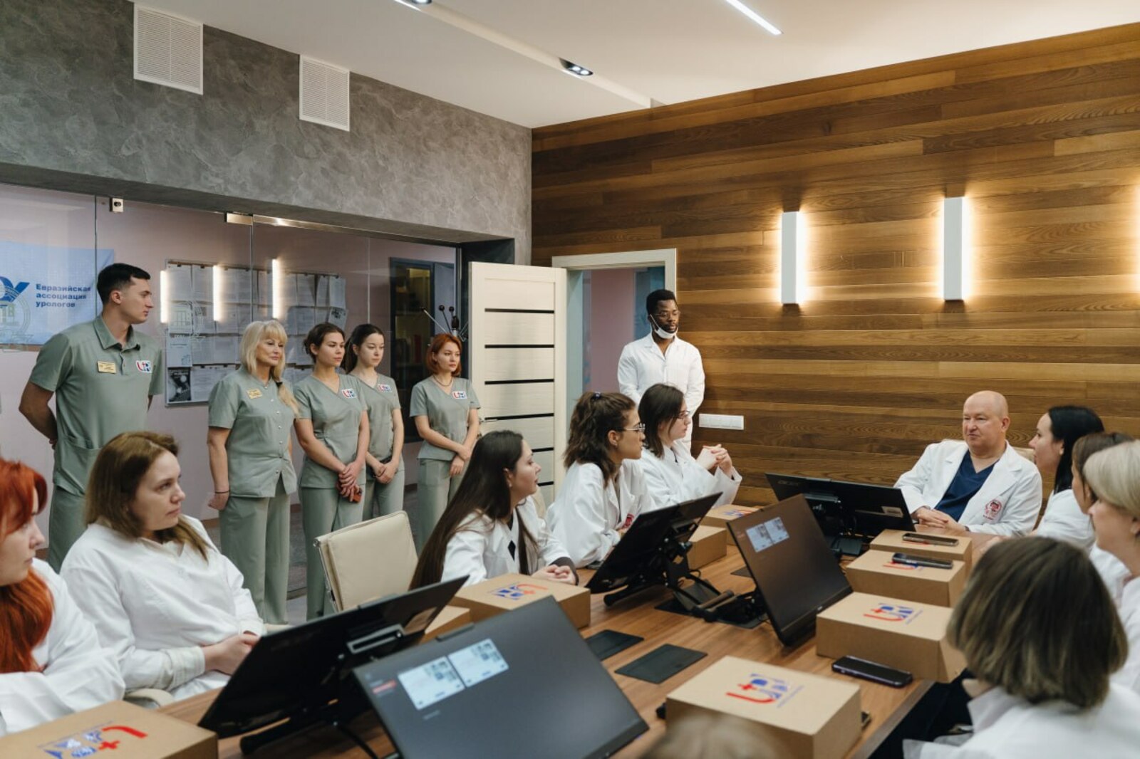 В кампусе Уфы запустили первый в России спецкурс для операционных медсестер