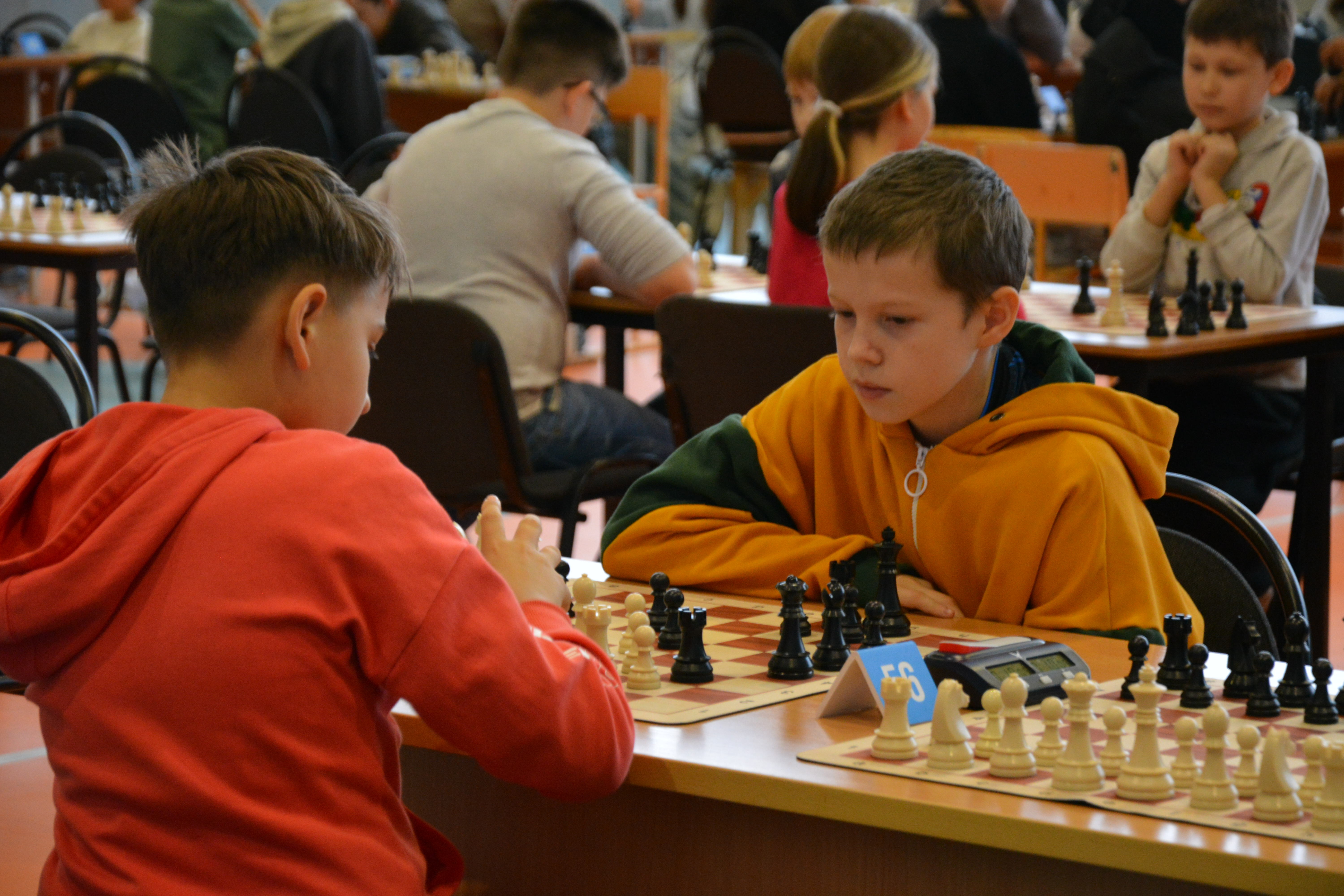 В Бураево начался Чемпионат по быстрым шахматам