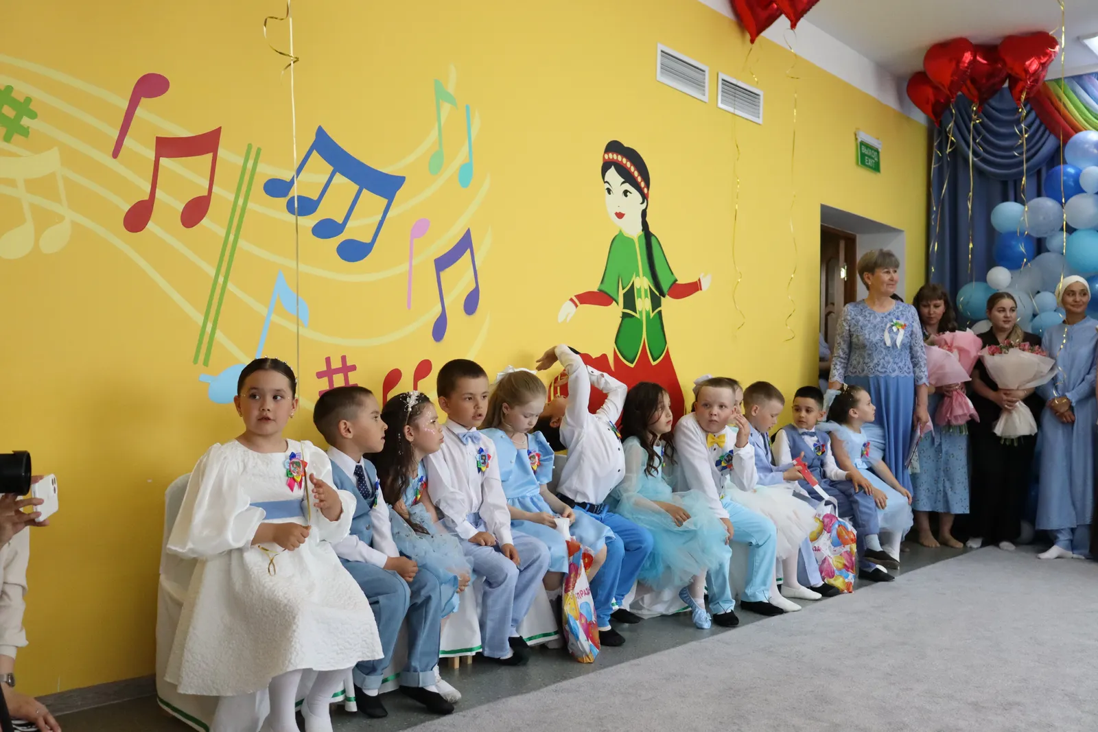 Выпускной утренник в детском саду № 2 "Йэйгор" с. Бураево