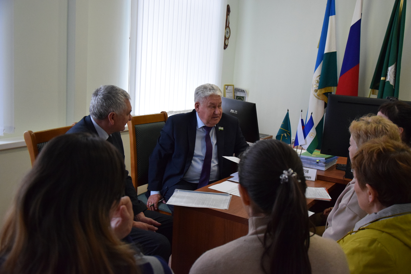 В Бураево депутат Государственного Собрания РБ Ильшат Вазигатов провёл приём граждан