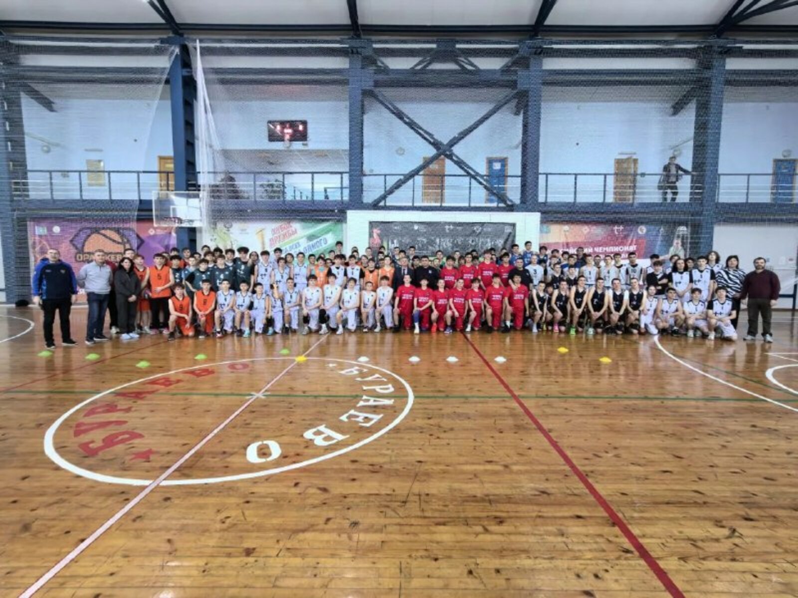 В Бураево состоялось торжественное открытие Чемпионата по баскетболу