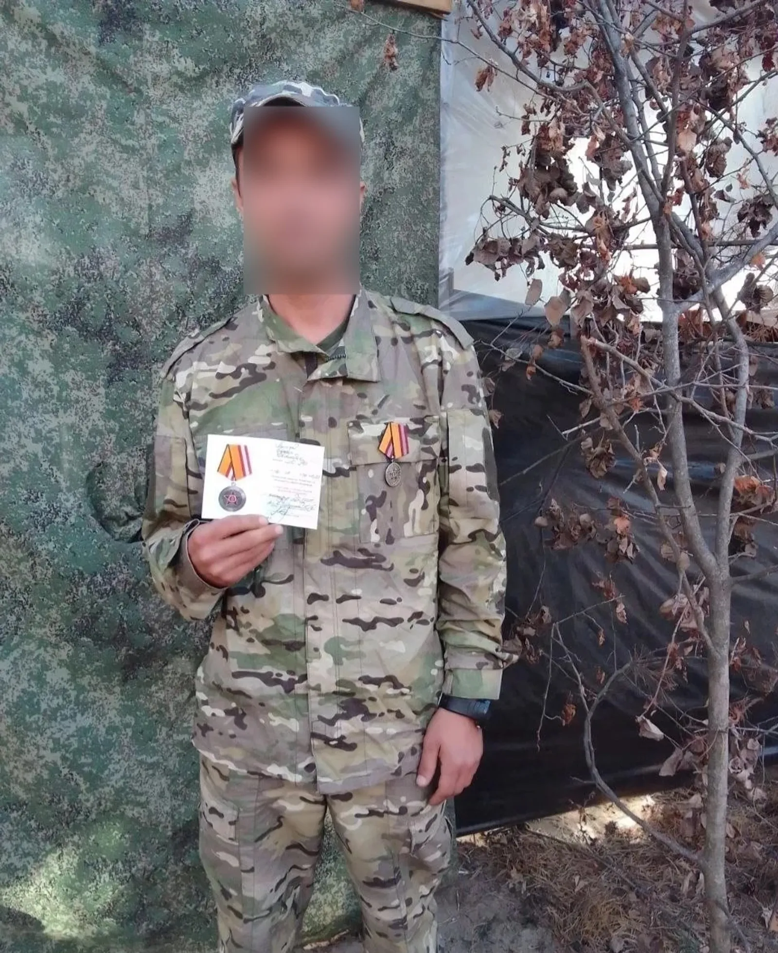 “Якыннарымның  туган илне саклаулары белән горурланам”