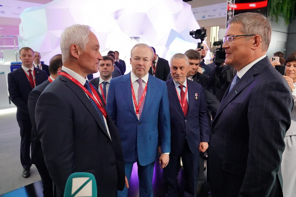 Первый вице-премьер Правительства России Евгений Белоусов посетил стенд Башкортостана на Петербургском международном экономическом форуме