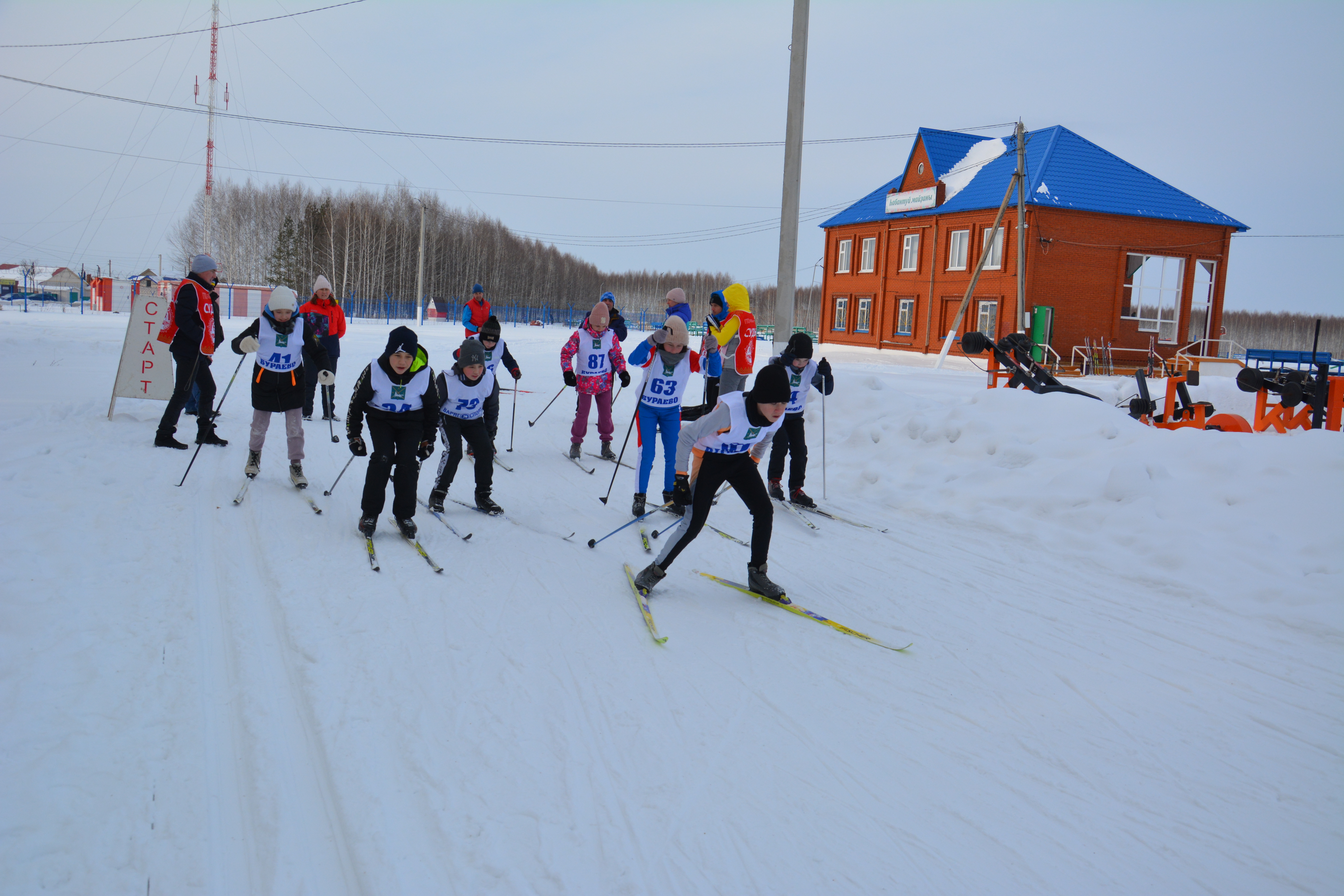 Школьники Бураевского района сдали нормы ГТО по бегу на лыжах