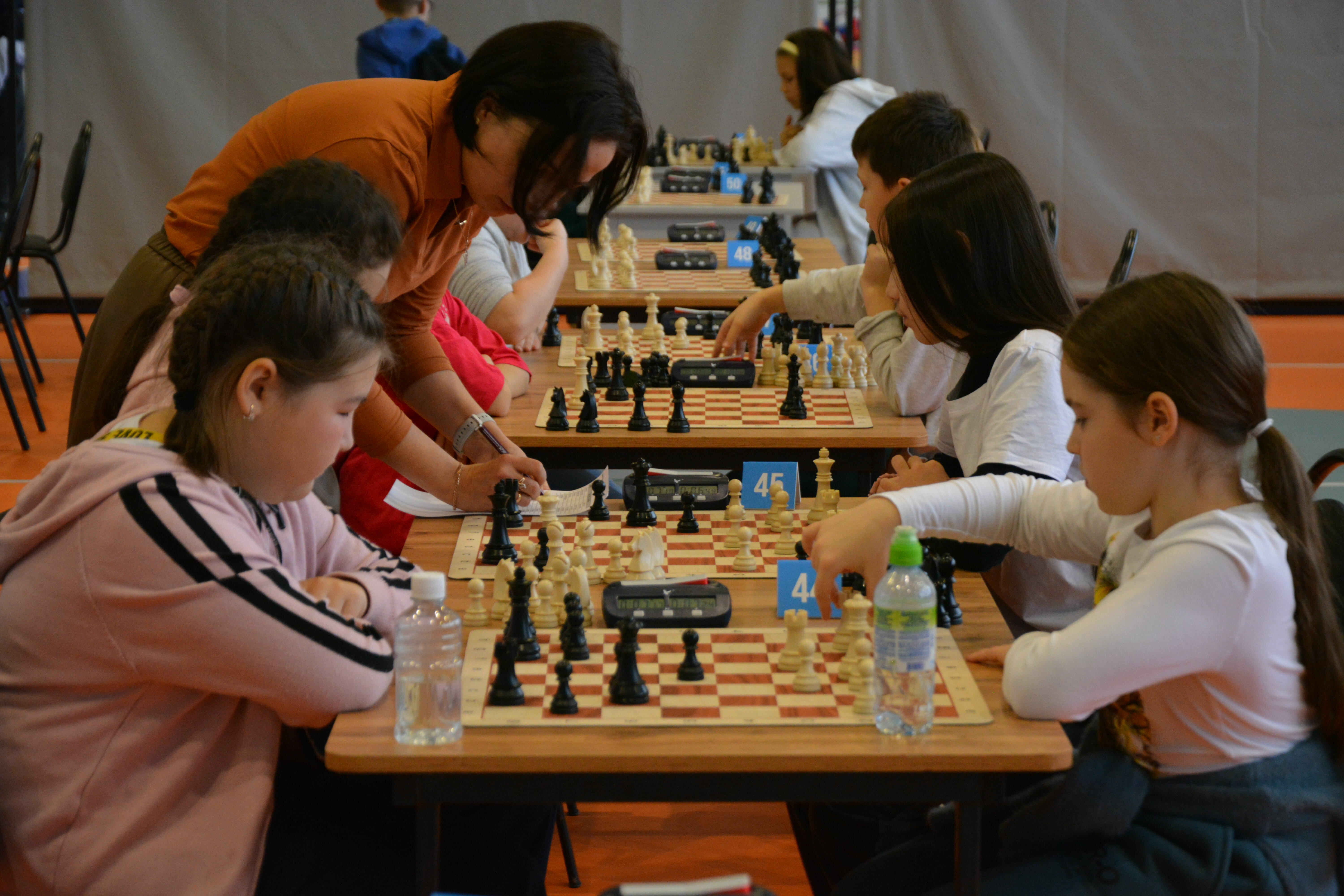 В Бураево начался Чемпионат по быстрым шахматам