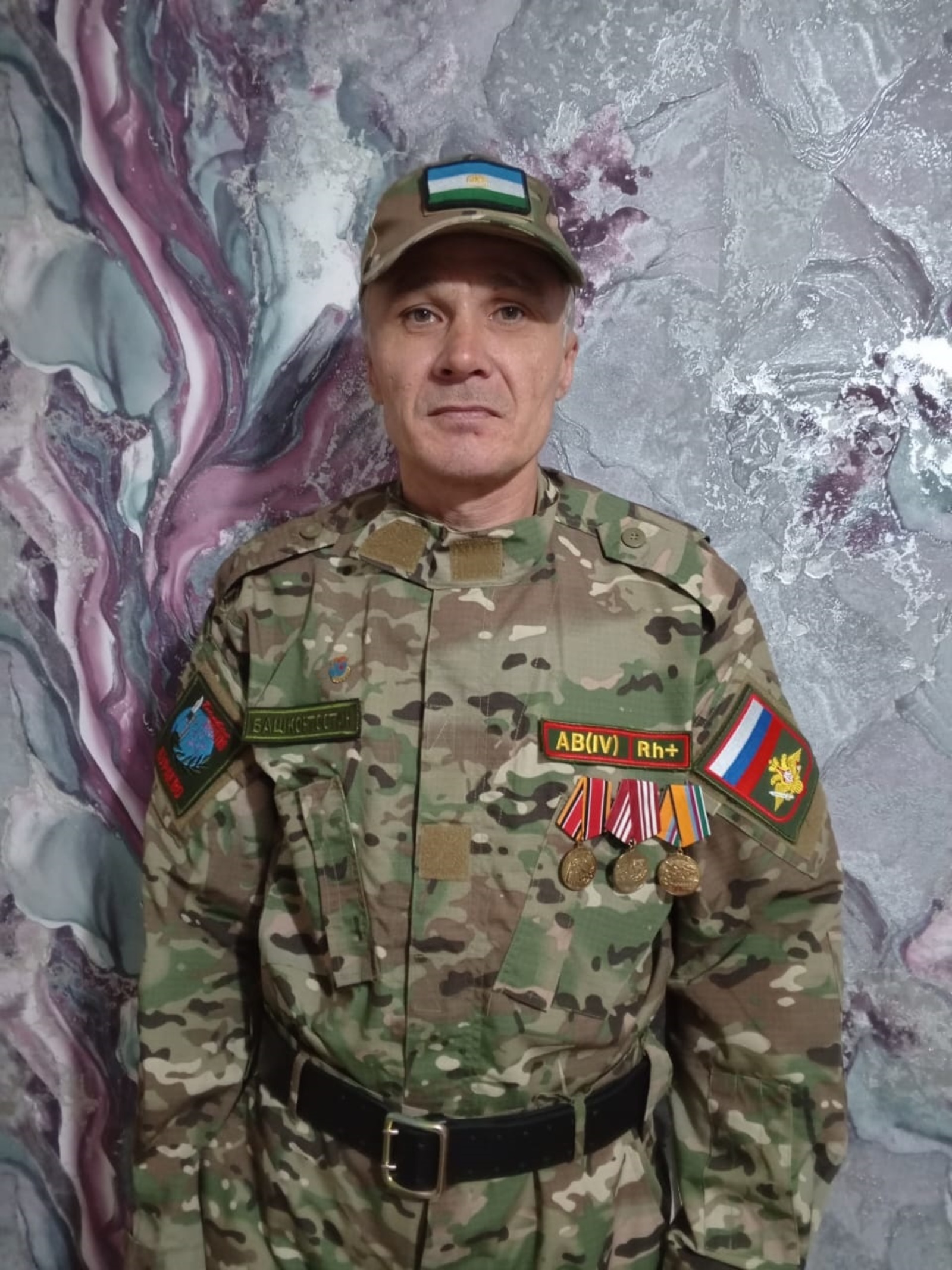 Хәрби дуслыкка омтылып