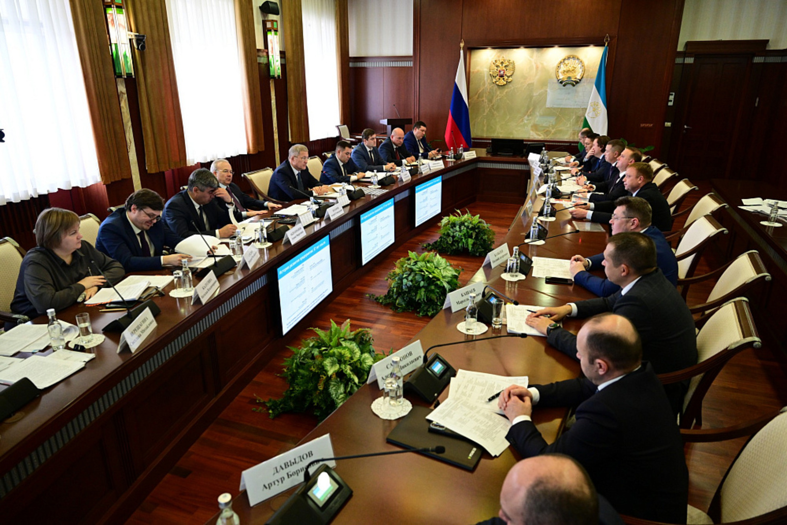 На «Инвестчасе» одобрили новые проекты в промышленности и сфере услуг