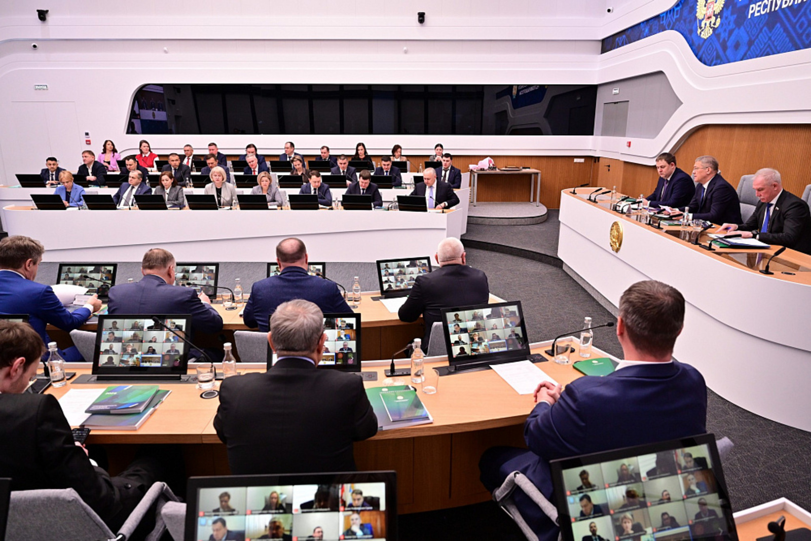 Р. Хабиров принял участие в заседании респ. Совета по развитию промышленности