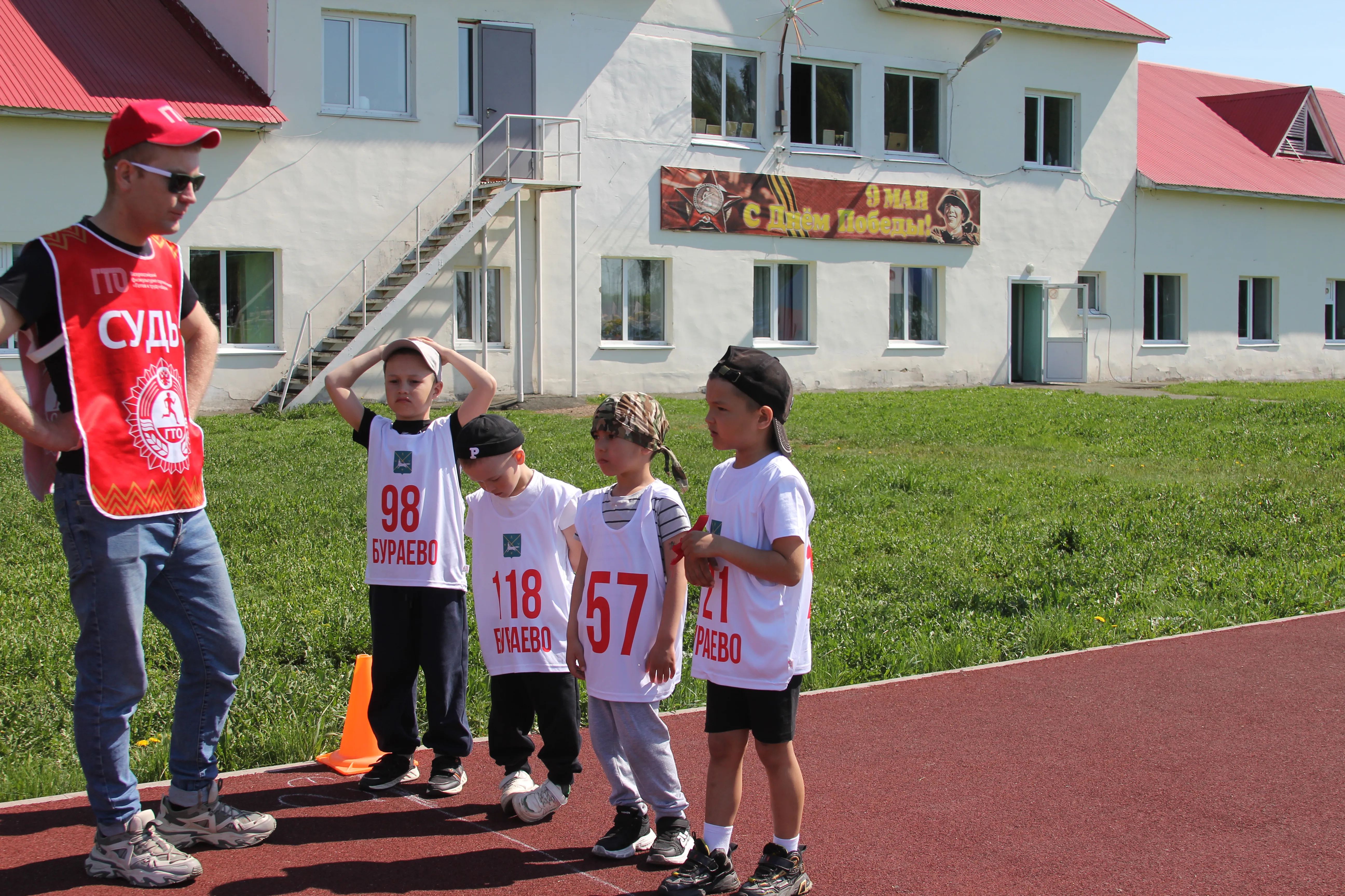 В Бураево состоялась легкоатлетическая эстафета