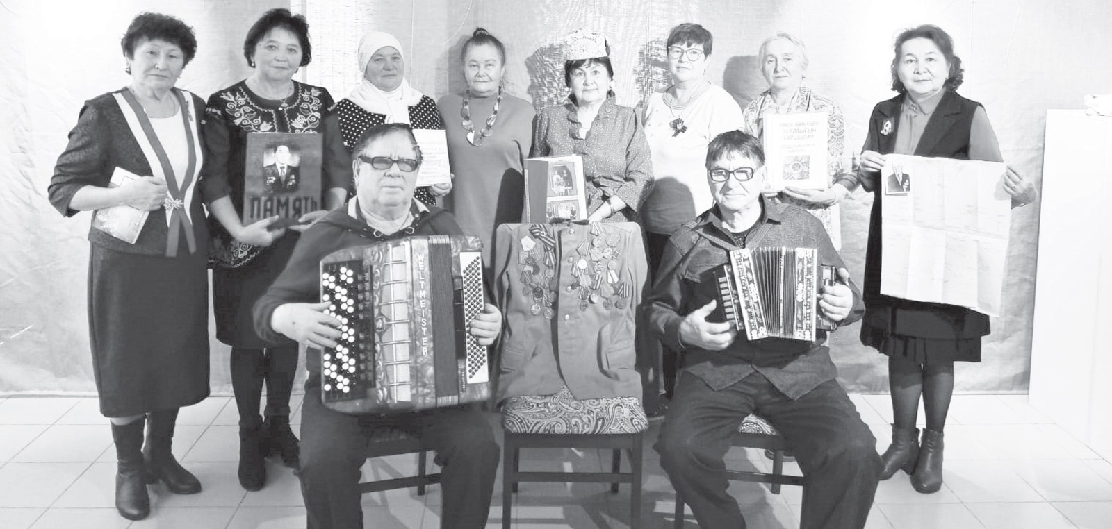 Геройларыбыз белəн данлыклы без