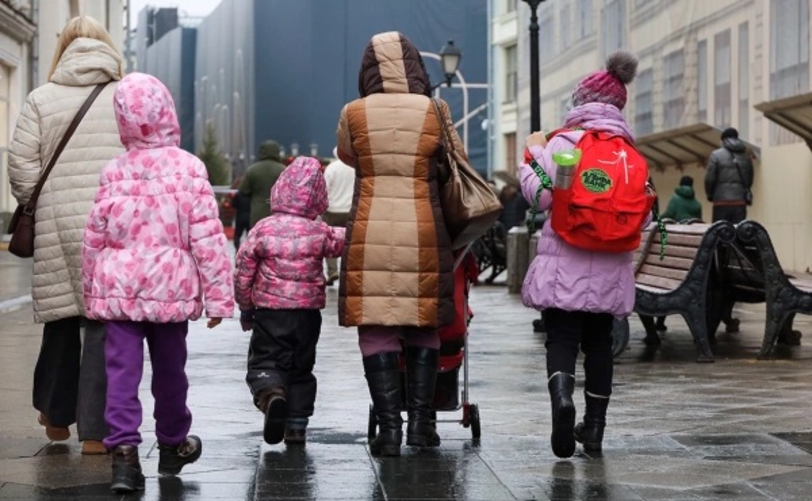 Путин поручил расширить семейную ипотеку