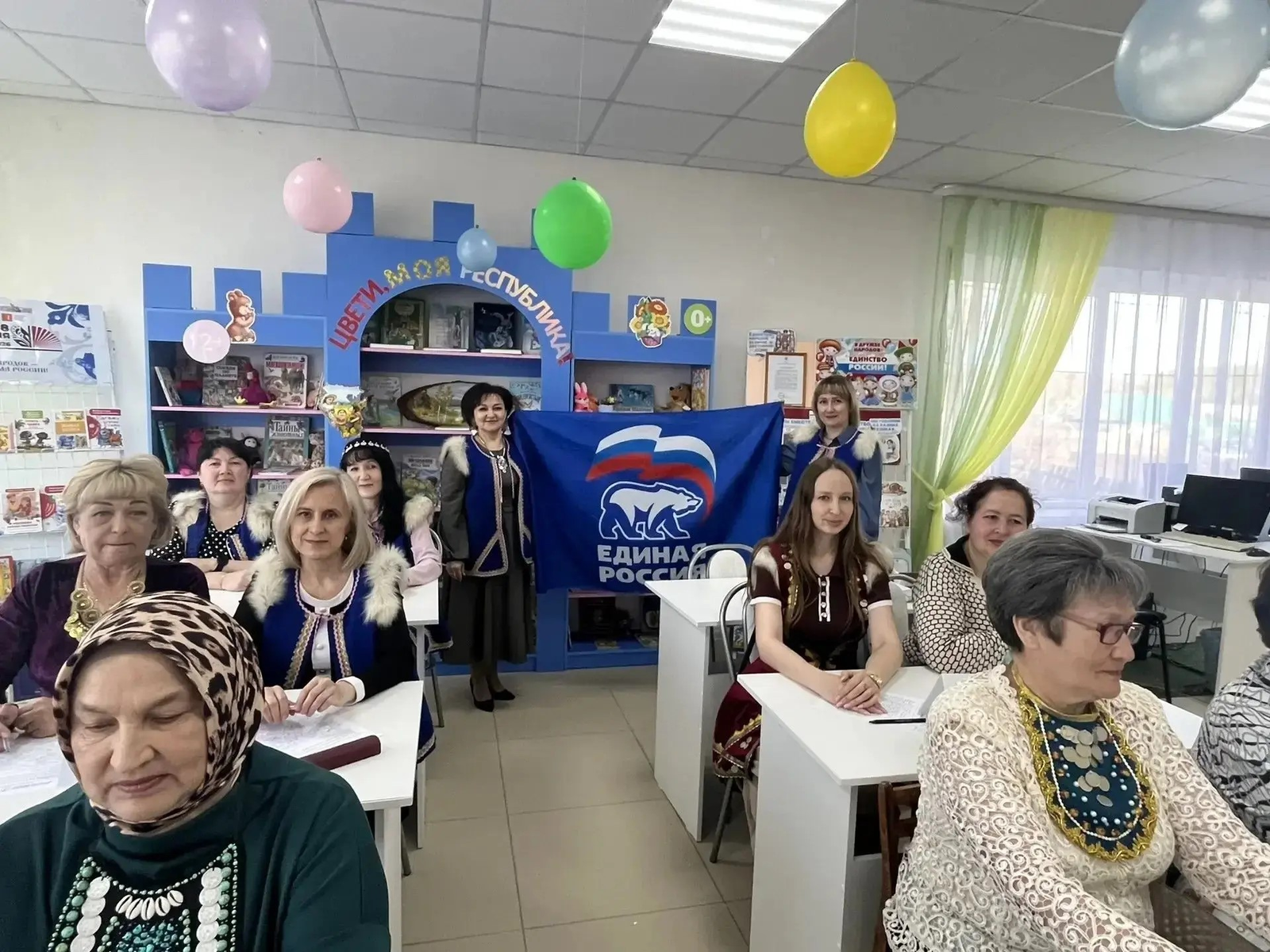 Члены партии «Единая Россия» приняли участие в Международном диктанте