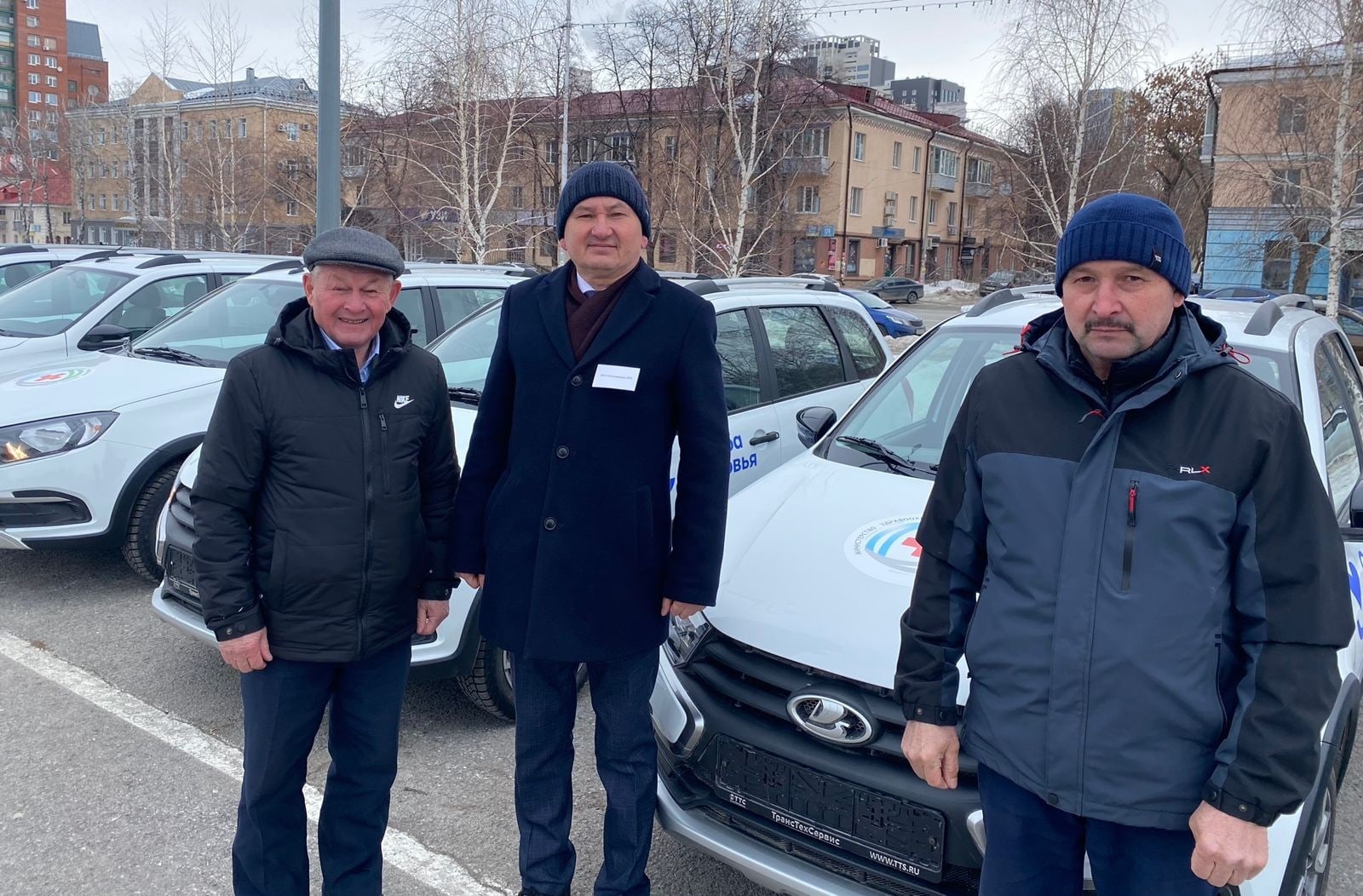 Бураевская ЦРБ получила ключи от автомобиля Лада Гранта
