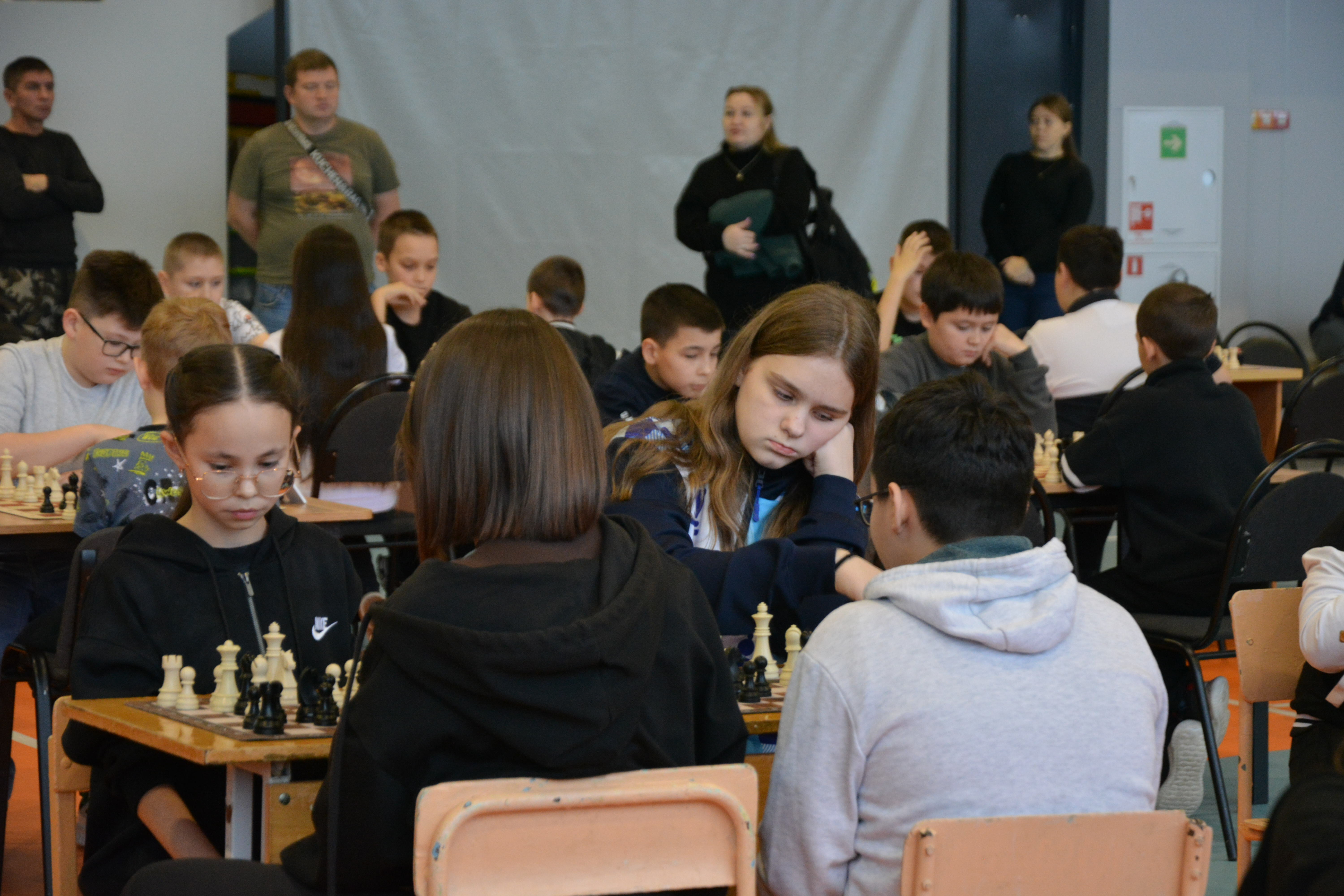 В Бураево начался Чемпионат по быстрым шахматам