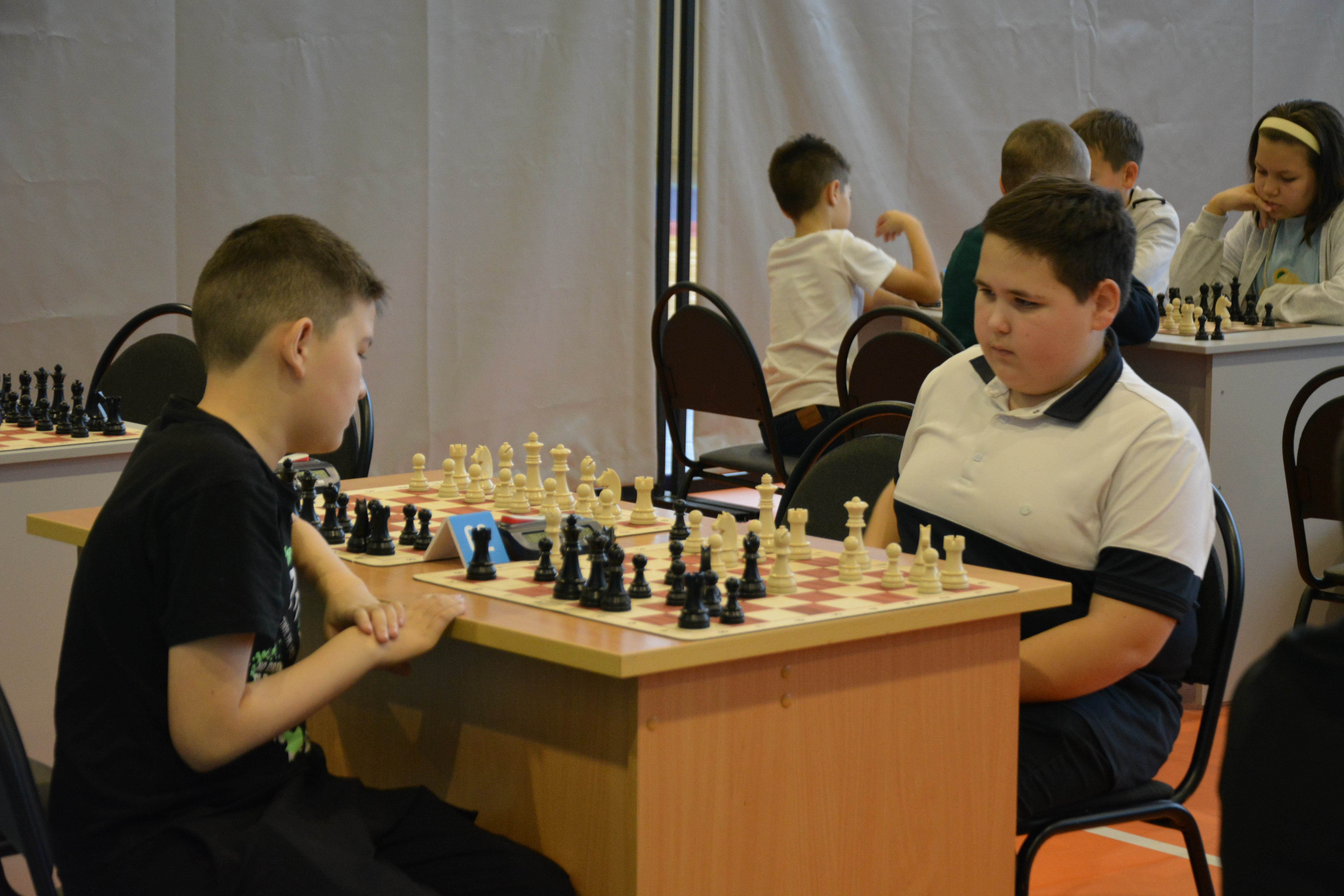 В Бураево начался Чемпионат по быстрым шахматам