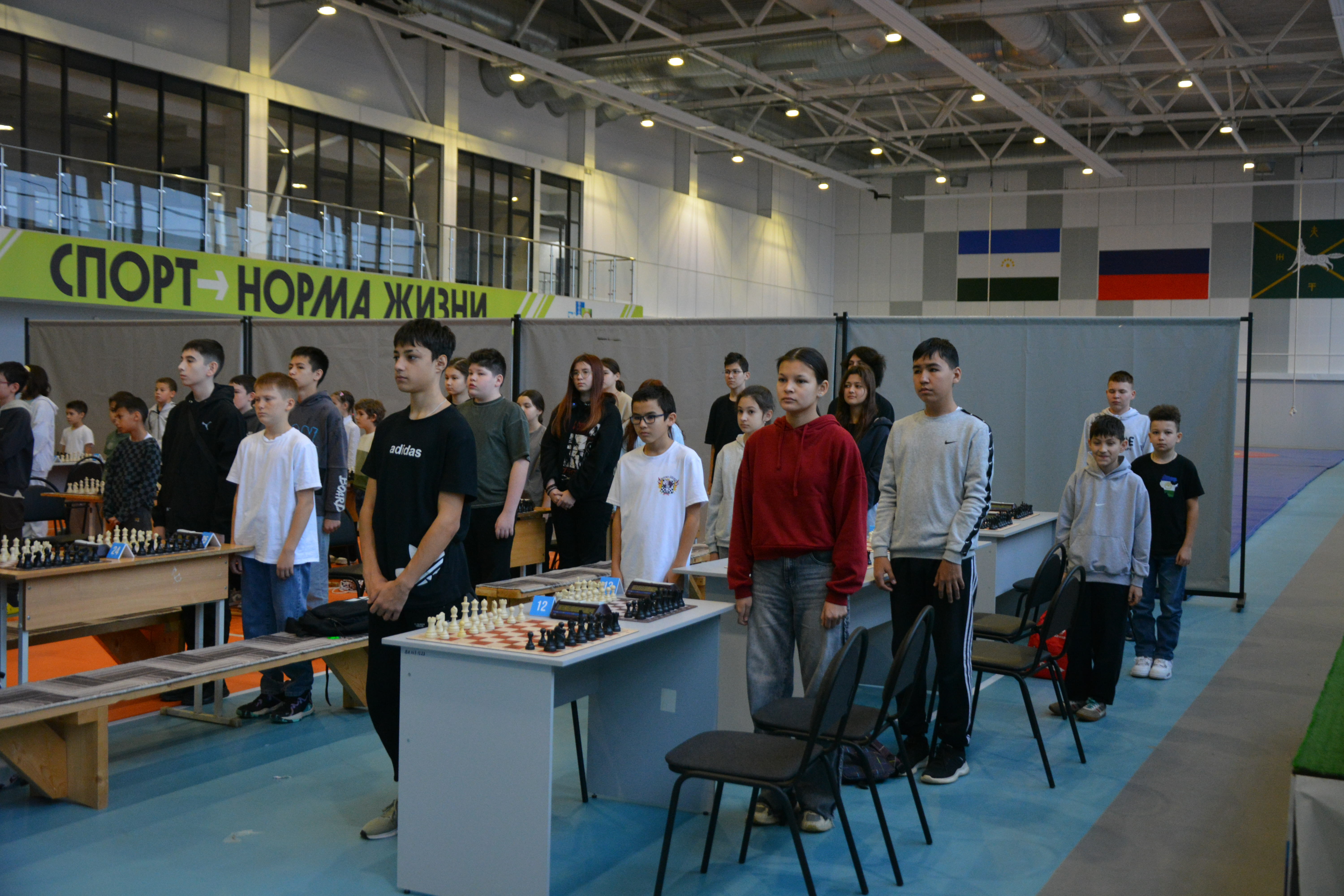 В Бураево начался Чемпионат по быстрым шахматам