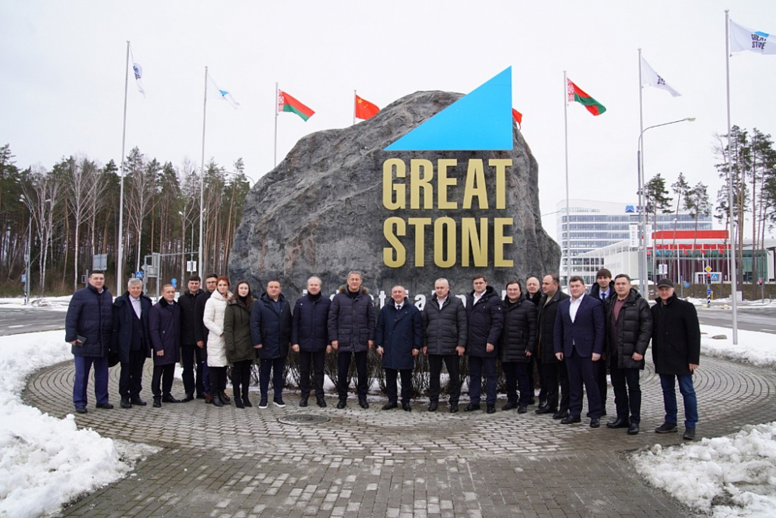 Радий Хабиров изучил опыт китайско-белорусского индустриального парка «Великий камень»
