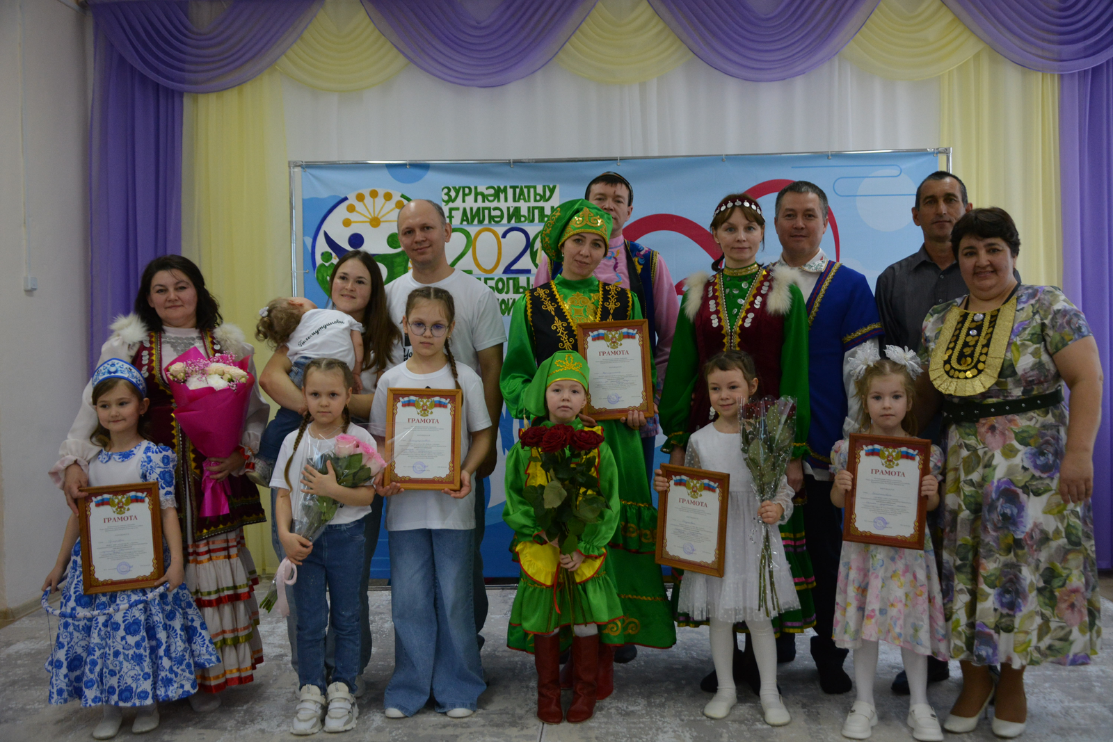 Борайда «Зур гаиләдә, бердәм гаиләдә» фестивале үтте