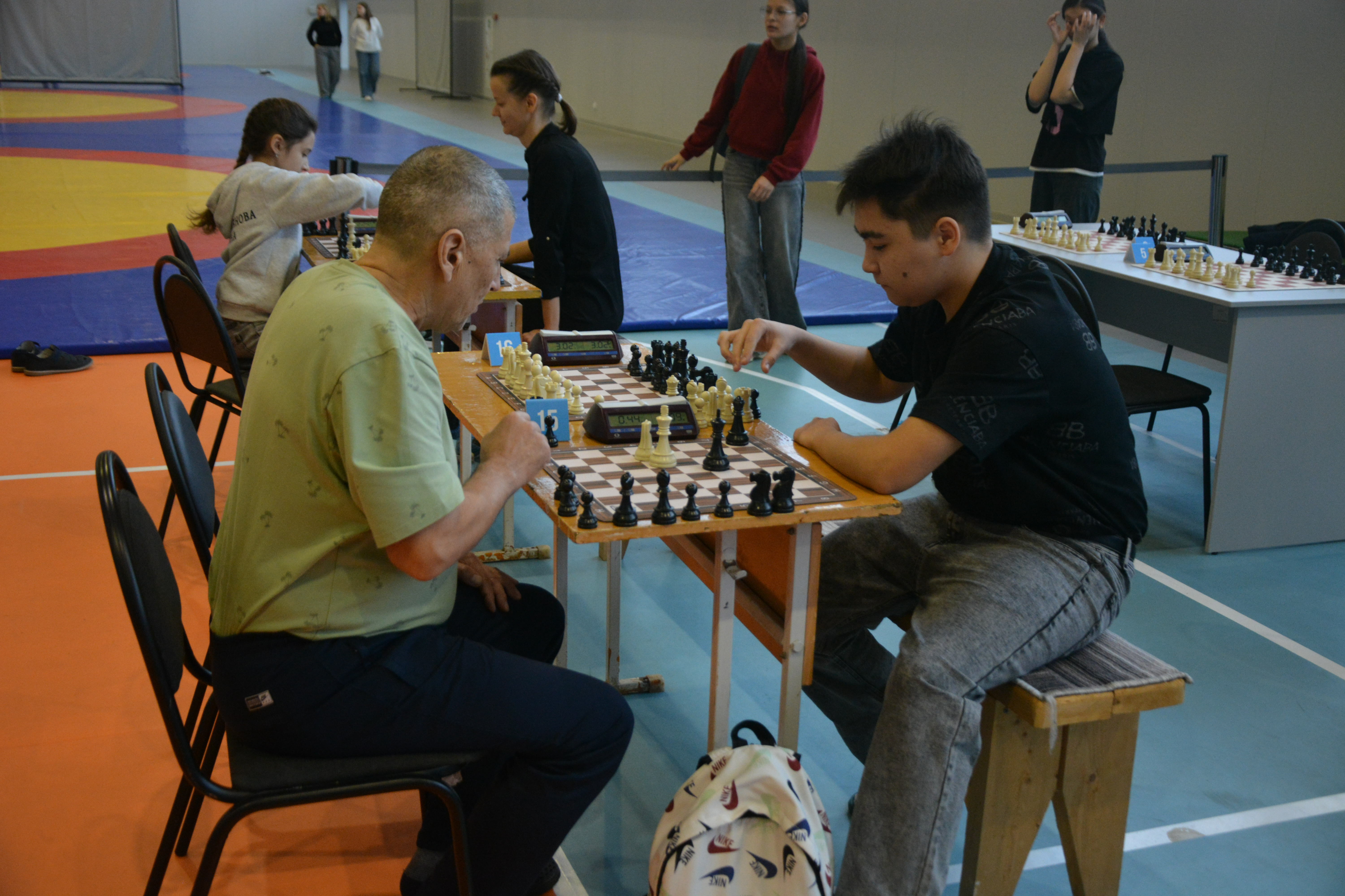 В Бураево начался второй день Чемпионата по шахматам