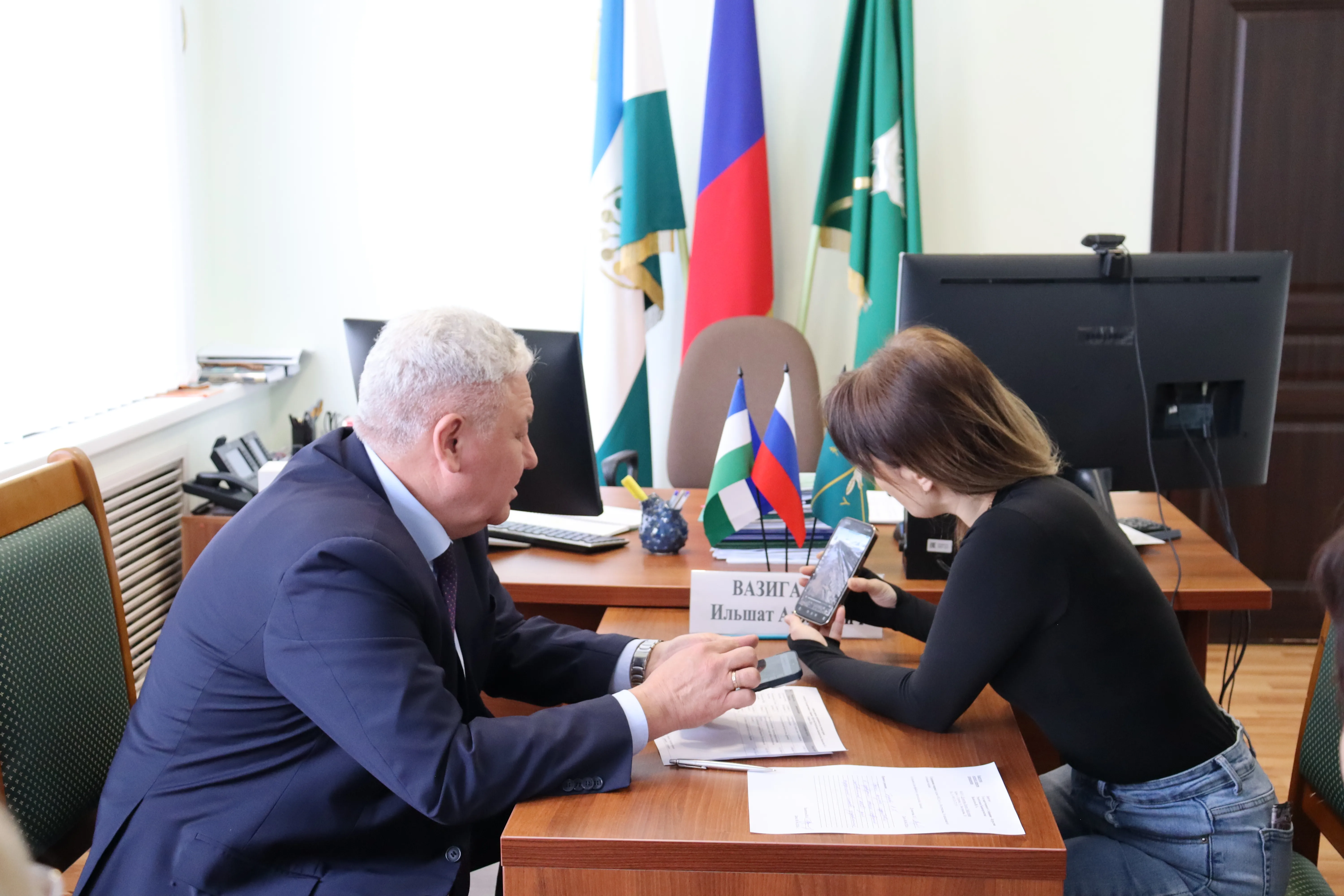 Депутат борайлыларны кабул итте