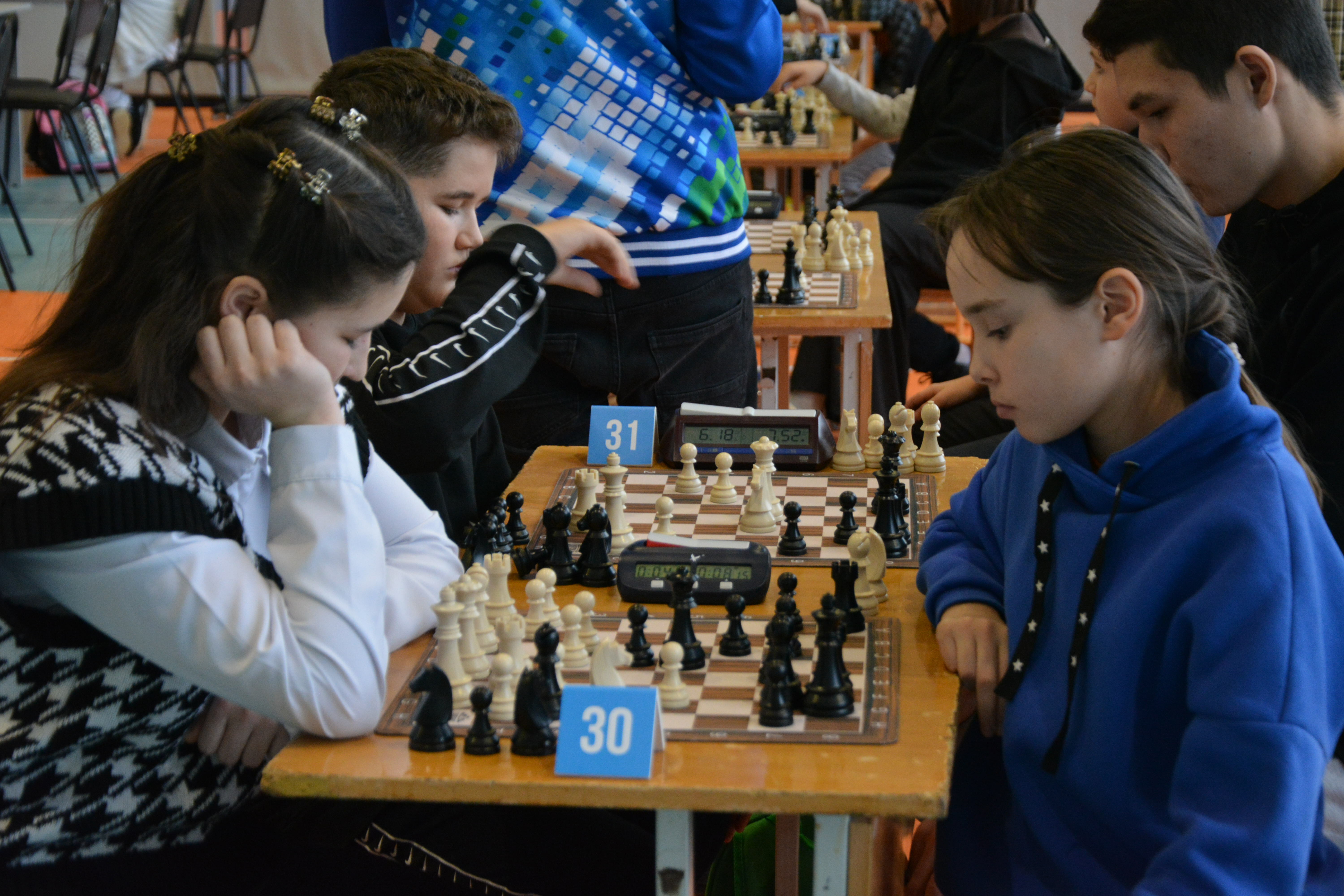 В Бураево начался Чемпионат по быстрым шахматам